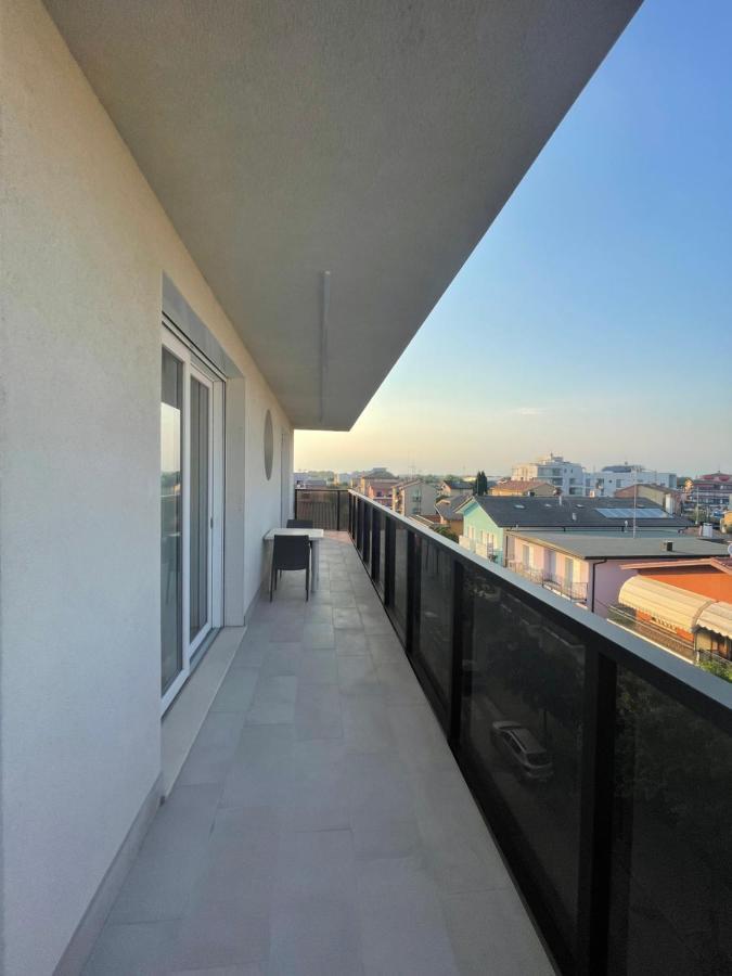 Woody Charming - Agenzia Cocal Apartment *